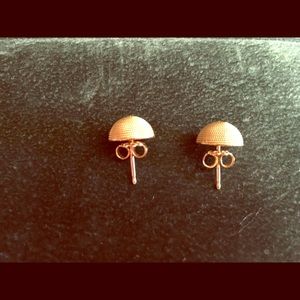 18k gold earrings. Mark 750. Beautiful.